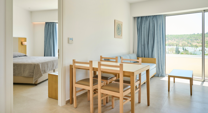 1920x980_superior_one_bedroom_inland_view_2