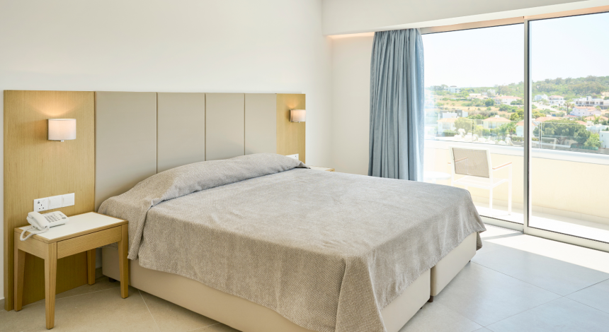 1920x980_superior_one_bedroom_inland_view_3