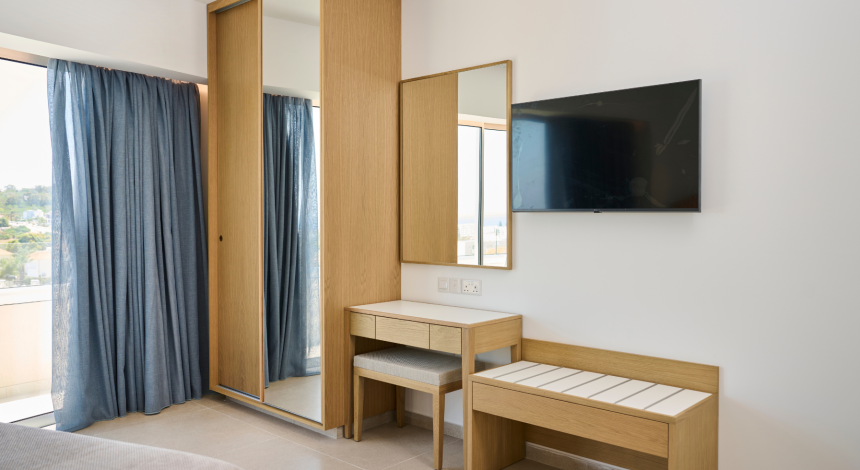 1920x980_superior_one_bedroom_inland_view_4