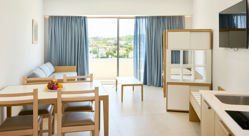 1920x980_superior_one_bedroom_limited_sea_view_1